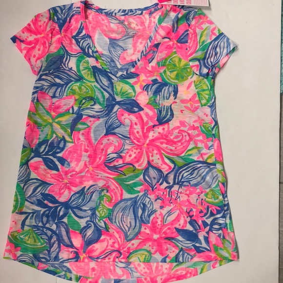 LILLY PULITZER V NECK T SHIRT - Picture 9 of 11